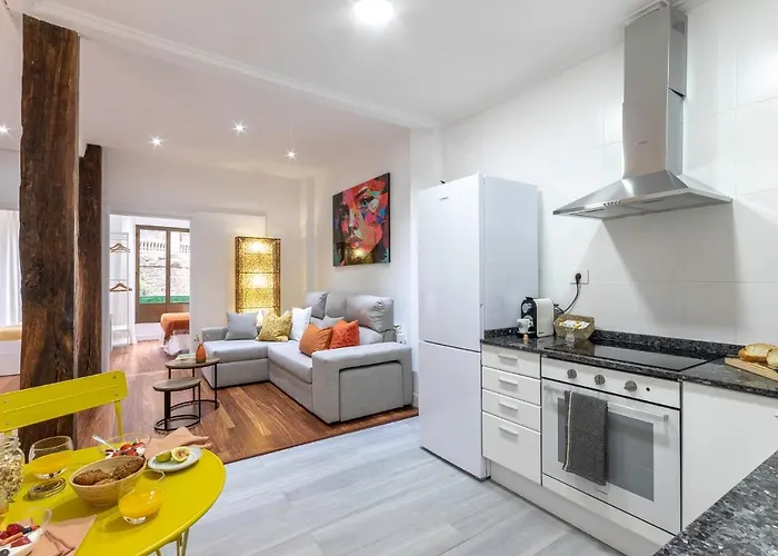 Апартаменты Inar Centrico Junto Ayuntamiento & Ria Бильбао