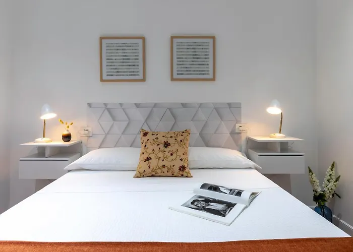 Inar Centrico Junto Ayuntamiento & Ria